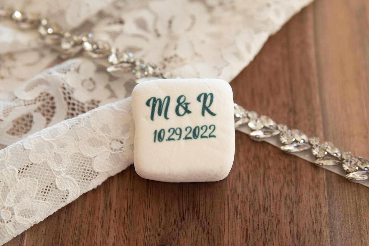 S'more Wedding Favors with Custom Text or Images - A Unique Treat for Guests